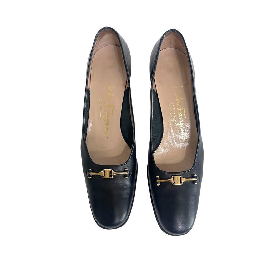Vintage Salvatore Ferragamo Women’s Black Leather Pumps Gold Buckle Size 7 4A - Picture 5 of 12